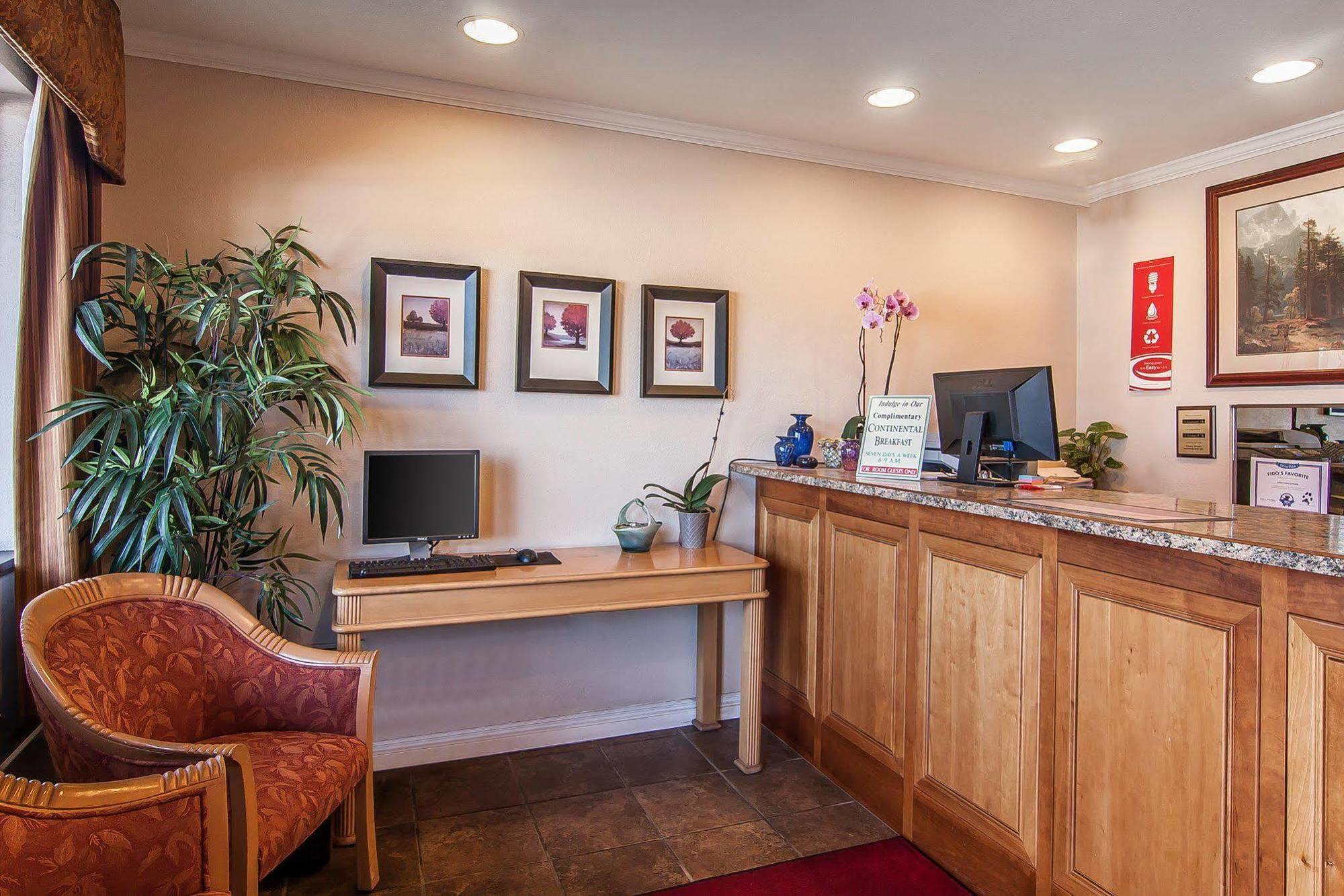 Econo Lodge アシュランド エクステリア 写真