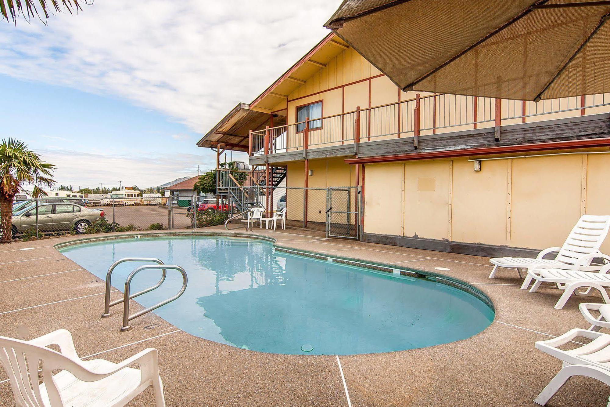 Econo Lodge アシュランド エクステリア 写真